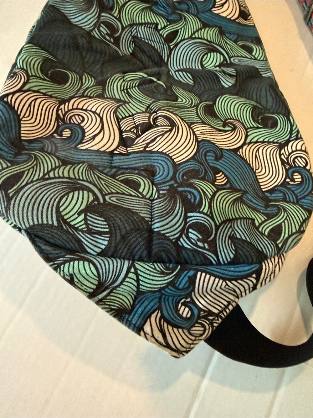 Kavu Blue, Teal & Cream Ocean  Wave Rope Sling Bag - Picture 9 of 12